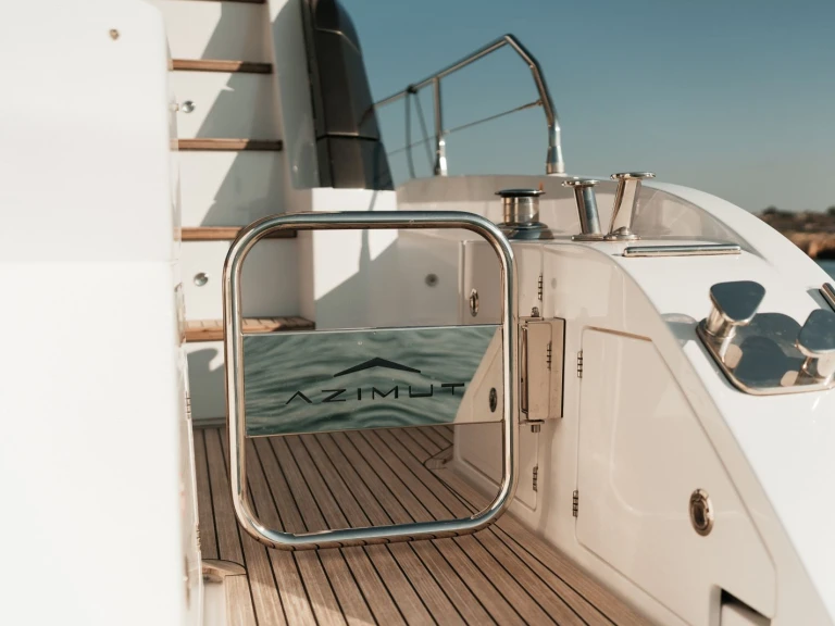 Luxury Yacht rental with or without captain Azimut Polignano a Mare