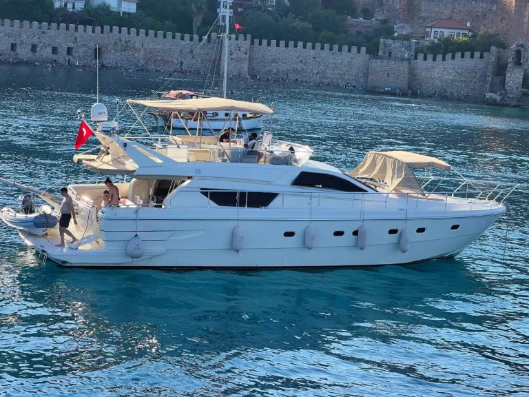 Luxury Yacht rental with or without captain Custom Alanya