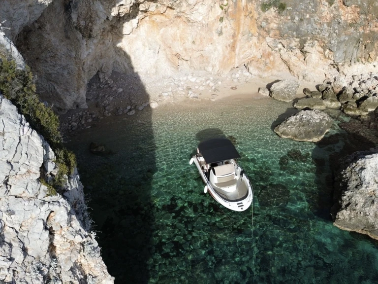 HM FLY 22 charter bareboat or captained in  Kaštela