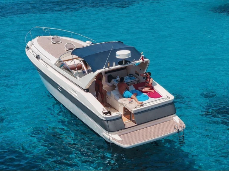 Ilver mirable 39  in Porto Rotondo on SamBoat