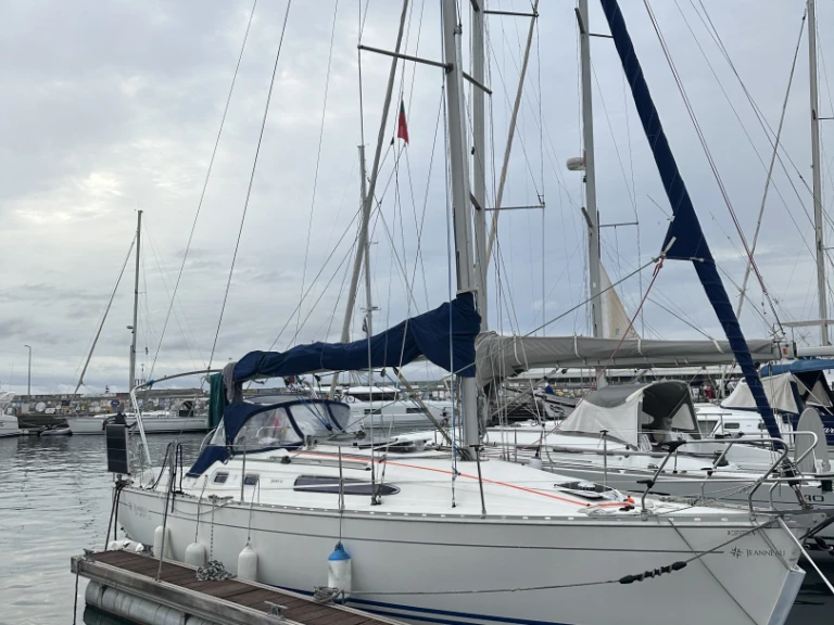Sailboat for rent La Turballe at the best price