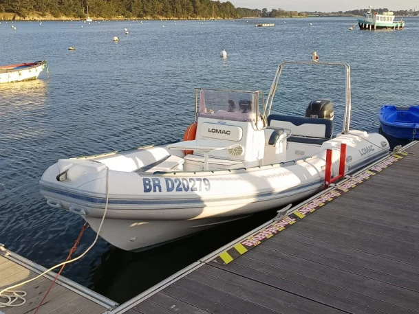 Motorboat rental in Larmor-Baden - Lomac Lomac 660 IN