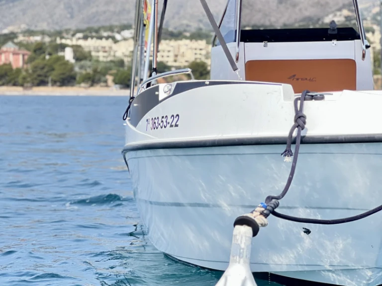 Motorboat rental with or without captain Nireus Altea