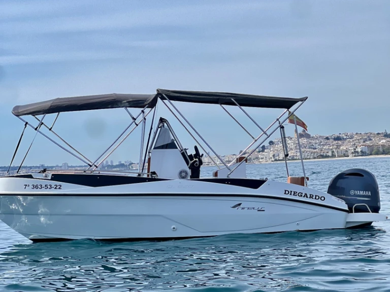 Nireus Nireus 620 cl charter bareboat or captained in  Altea