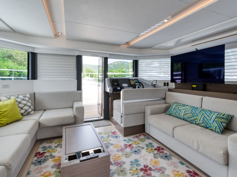 Bareboat Rental Catamaran Leopard 53 with a boat licence