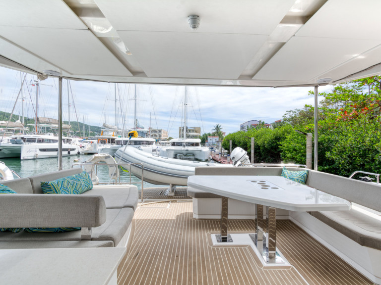 Leopard 53 Motor Yacht charter bareboat or captained in  Tortola