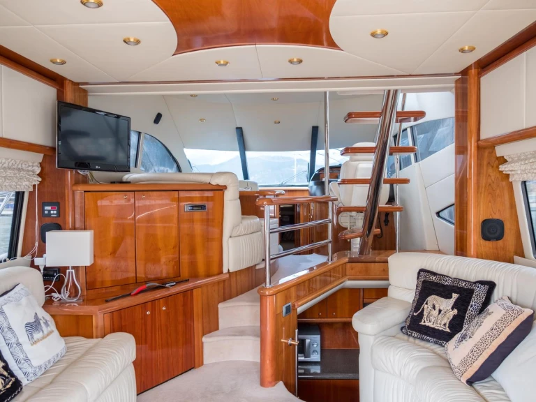 Yacht charter Rapallo cheap manhattan fly