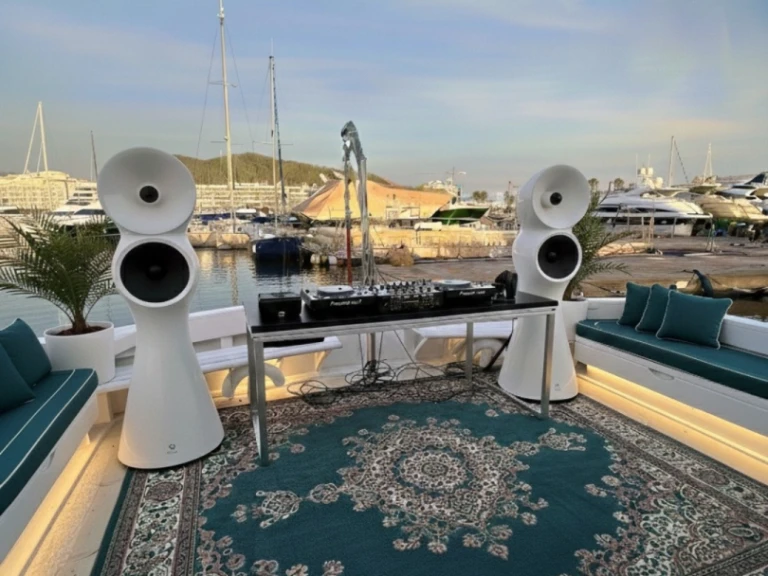 Motorboat rental with or without captain Le Boat Ibiza Town