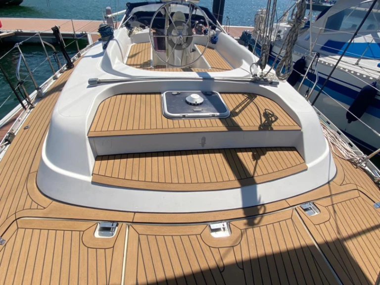 Rent a Dufour Dufour 36 CC Sitges