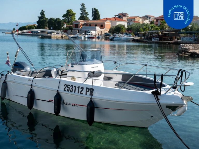 Bareboat Rental Motorboat Bluline with a boat licence