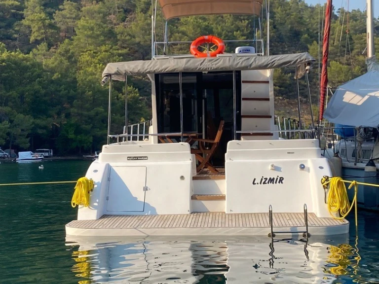 Motorboat for rent Skopea Marina at the best price