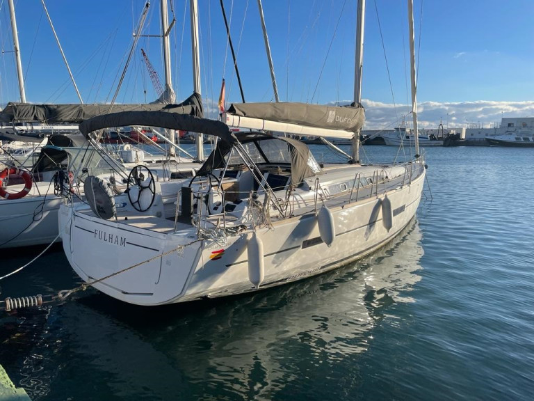 Sailboat rental with or without captain Dufour Dénia