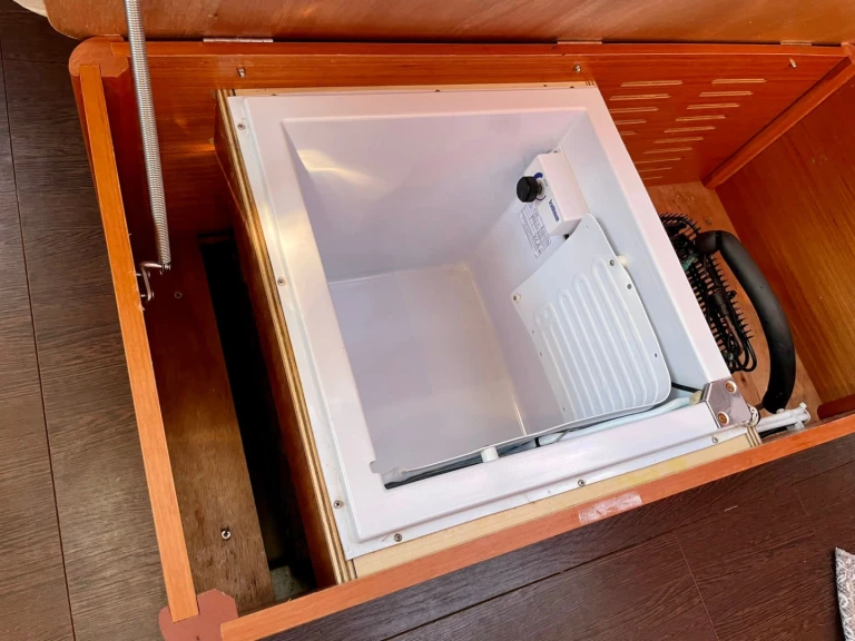 Sailboat for rent Dénia at the best price