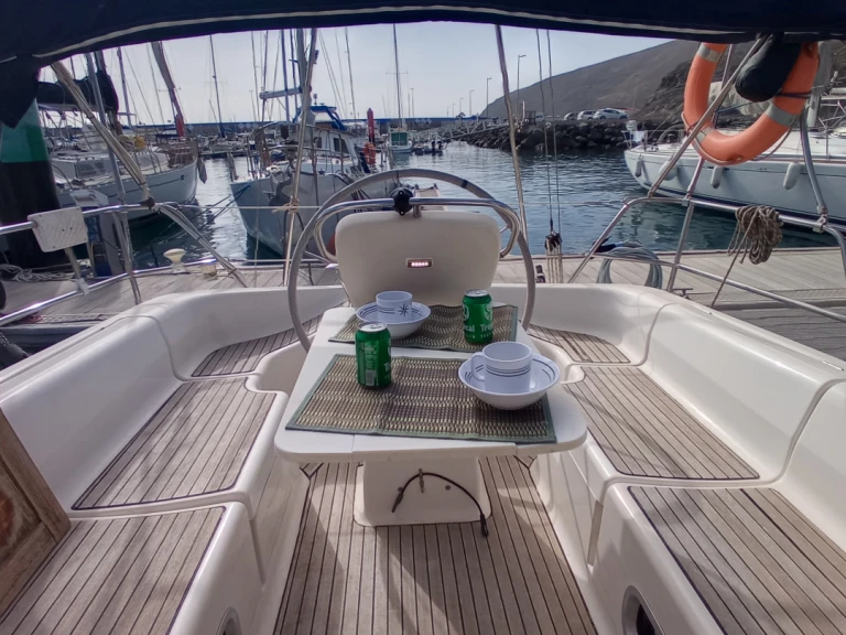 Yacht charter Fuerteventura cheap Bavaria 38 Holiday