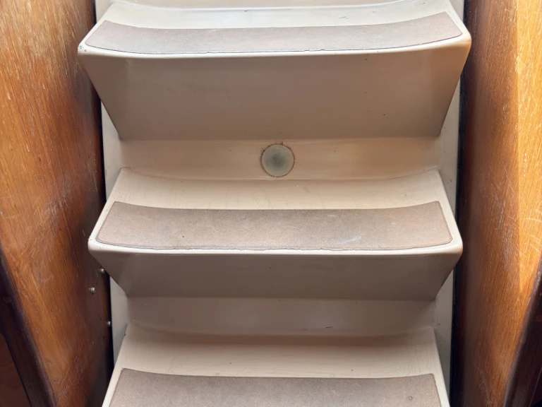 Sailboat for rent France at the best price