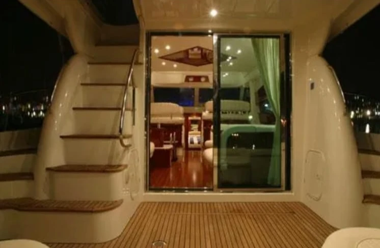 Yacht charter Vigo cheap Prestige 460 Fly