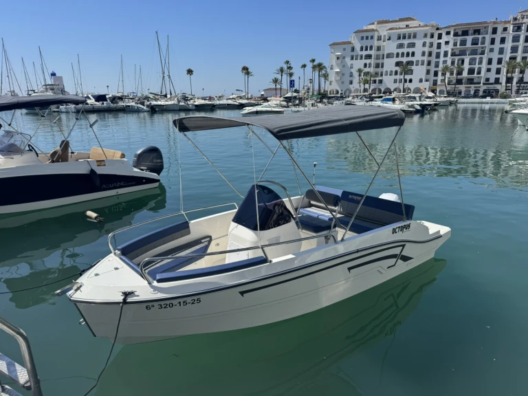 Boat rental Octopus Octopus 470 in Manilva on Samboat