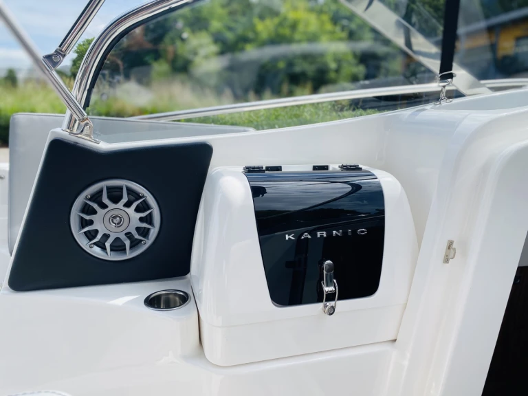 Karnic Karnic SL800 in Fleesensee on SamBoat