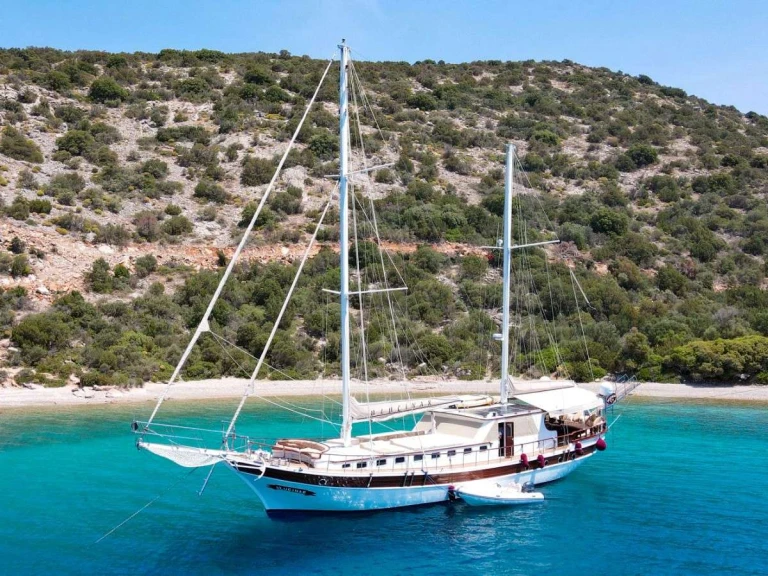 Luxury Yacht for rent Bodrum at the best price