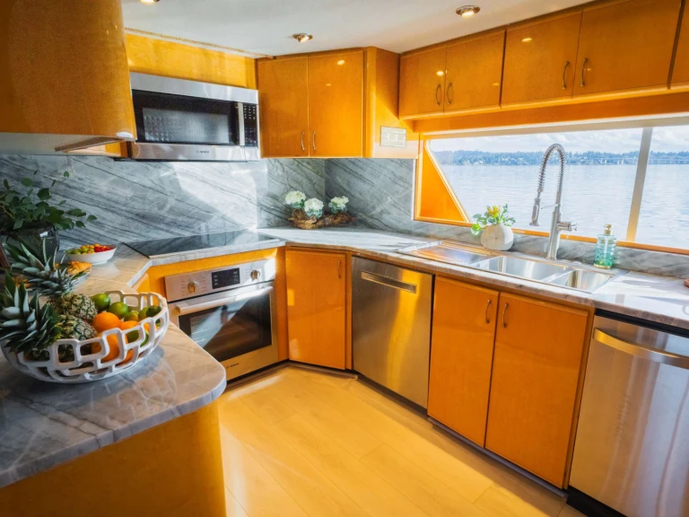 Luxury Yacht rental with or without captain Tarrab Yachts Juneau