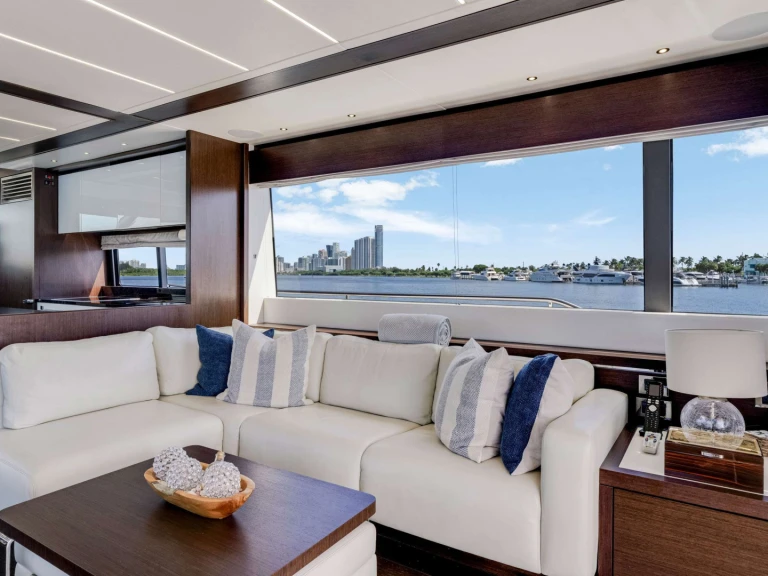 Luxury Yacht for rent Fort Lauderdale at the best price