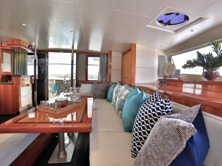 Luxury Yacht rental in Seychelles - Fountaine Pajot WORLD'S END (MED)