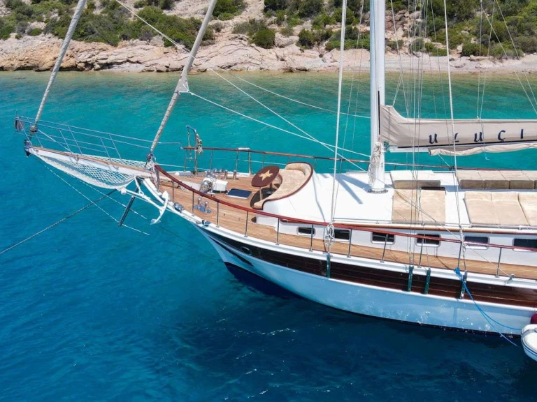 Luxury Yacht for rent Bodrum at the best price