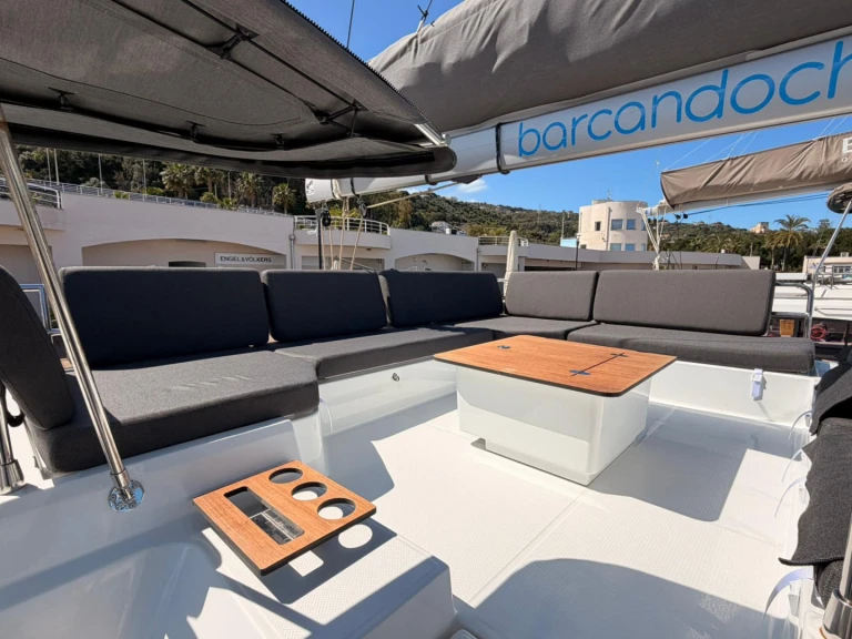 Boat rental Fountaine Pajot Elba 45 in Capo d'Orlando on Samboat