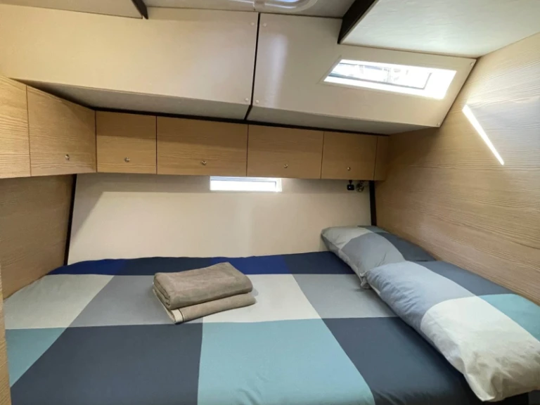 Boat rental D&D Yacht D&D Kufner 54[G] in Sukošan on Samboat