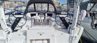 Yacht charter Saint-Raphaël cheap Dufour 37
