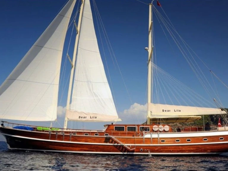 Sailboat for rent Fethiye at the best price