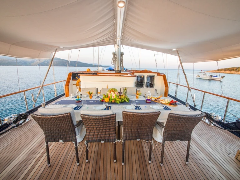 Yacht charter Bodrum cheap Dea Del Mare