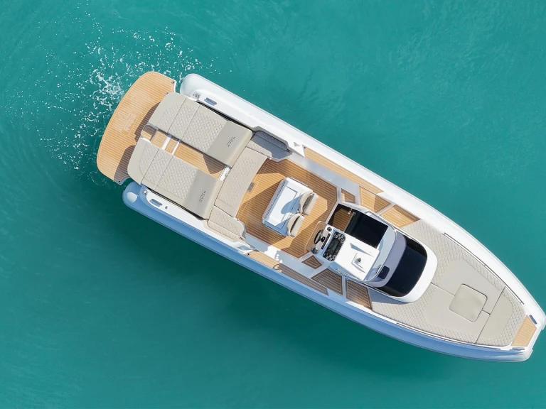 Bareboat Rental RIB Noah with a boat licence