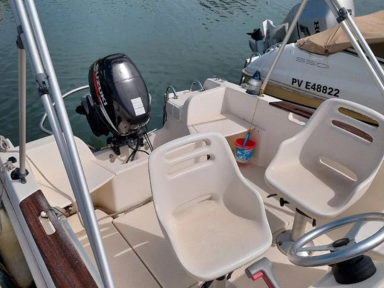 Bareboat Rental Motorboat Jeanneau with a boat licence