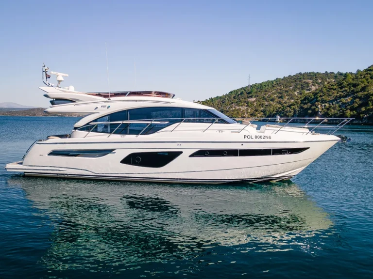 Princess 55F in Cannes on SamBoat