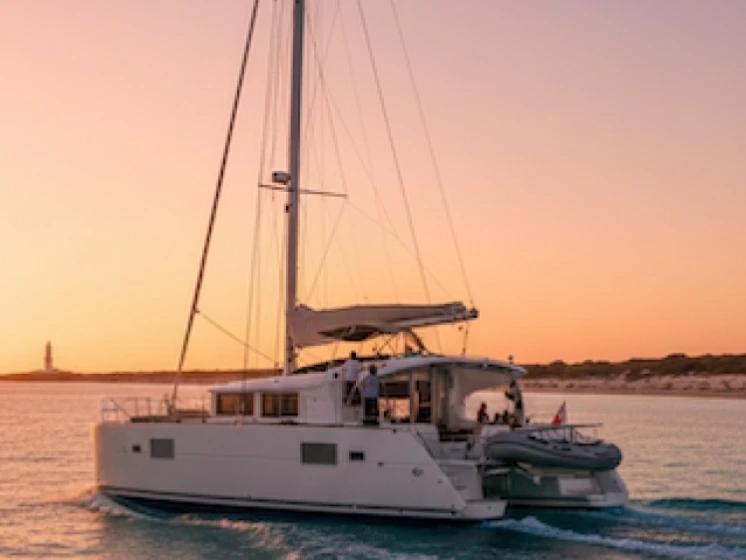 Rent a Lagoon Lagoon 400 S2 Sant Antoni de Portmany