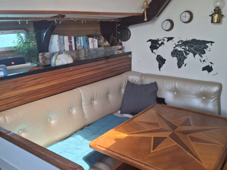 Bareboat Rental Sailboat Jeanneau with a boat licence