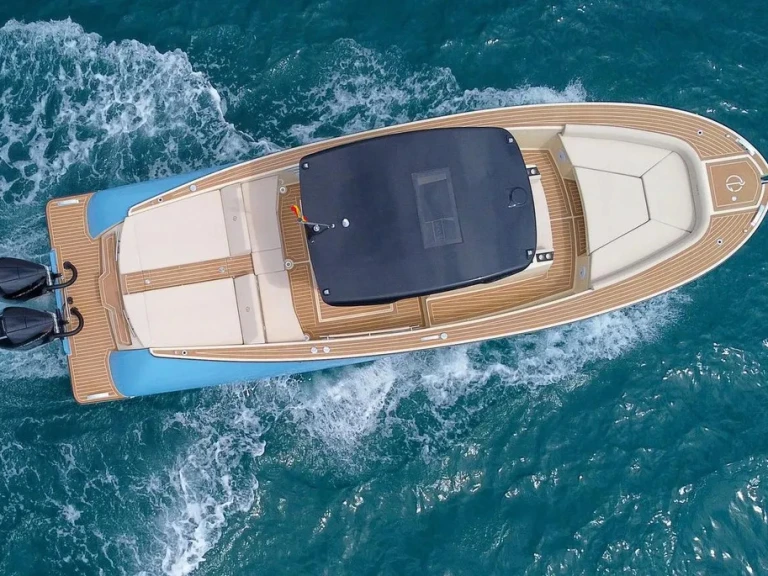 Motorboat rental in Amalfi - Lilybaeum Yacht Lipari 31