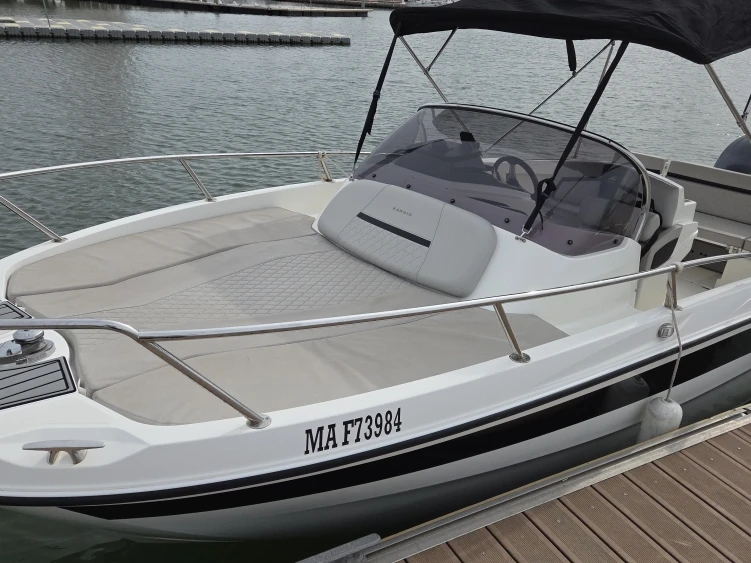 Motorboat rental in Port-Camargue - Karnic 602 sl cruiser