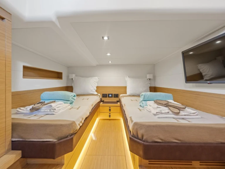 Bareboat Rental Motorboat Pardo Yachts with a boat licence