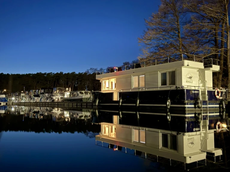 Yacht charter Waren (Müritz) cheap Yachtsuite