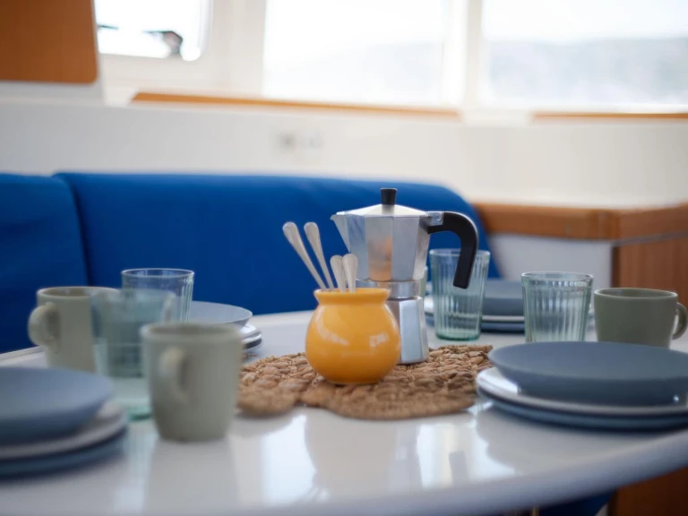 Yacht charter Roses cheap Lagoon 380