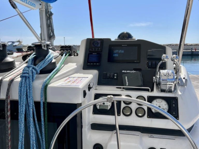 Boat rental Leopard Leopard 45 in Parálio Ástros on Samboat