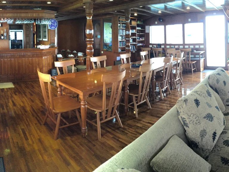 Motorboat rental in Hulhumale -  Conte Max - Cabin (twin bed)