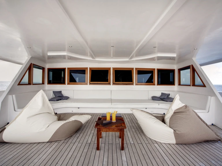  Duke of York - Cabin (triple-1 double + 1 single bed) in Hulhumale on SamBoat