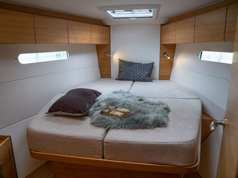 X-Yachts X-Yachts X4.0 charter bareboat or captained in  Lávrio