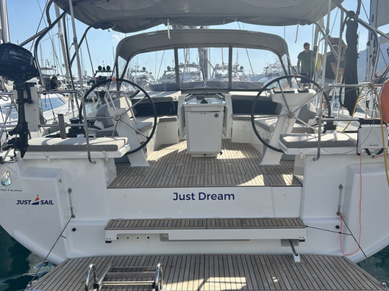 Rent a Bénéteau Oceanis 46.1 Göcek