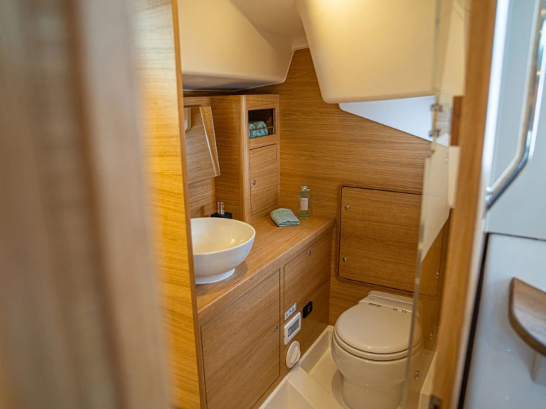 Rent a X-Yachts X-Yachts X4.0 Lávrio