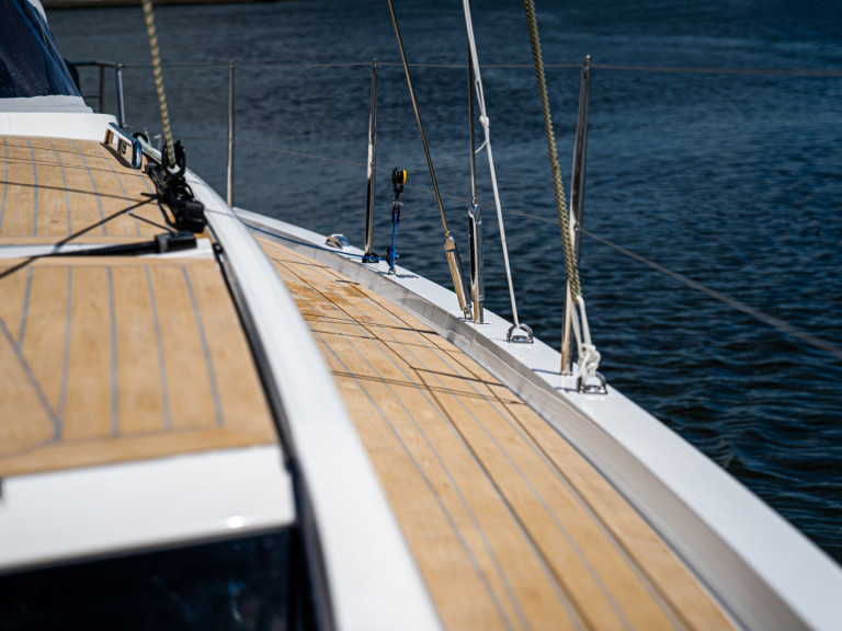 Yacht charter Lávrio cheap X-Yachts X4.0