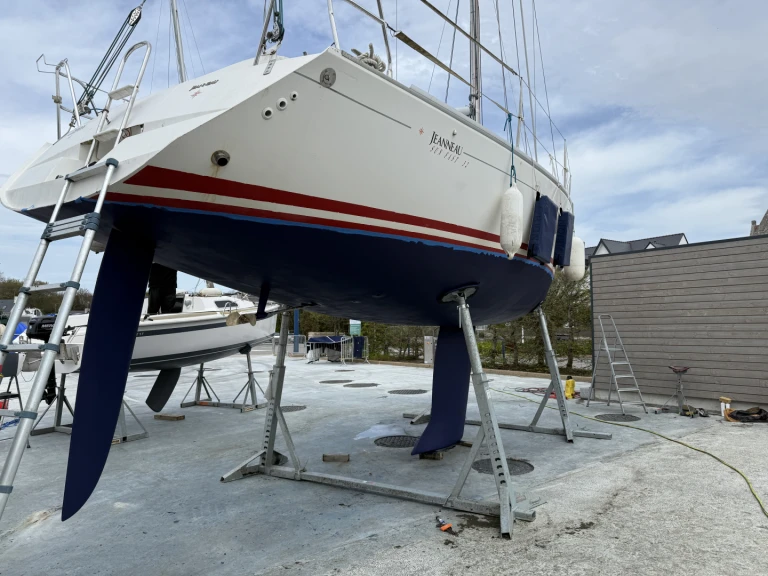 Boat rental Jeanneau Sun Fast 32 in Sainte-Marine on Samboat